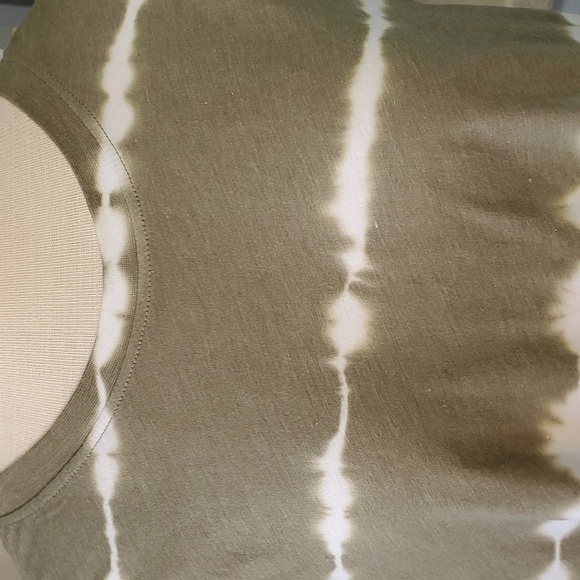 Tydy sage green tank top. Size large.  By SAGE. Good used condition. Ty die - Picture 2 of 7